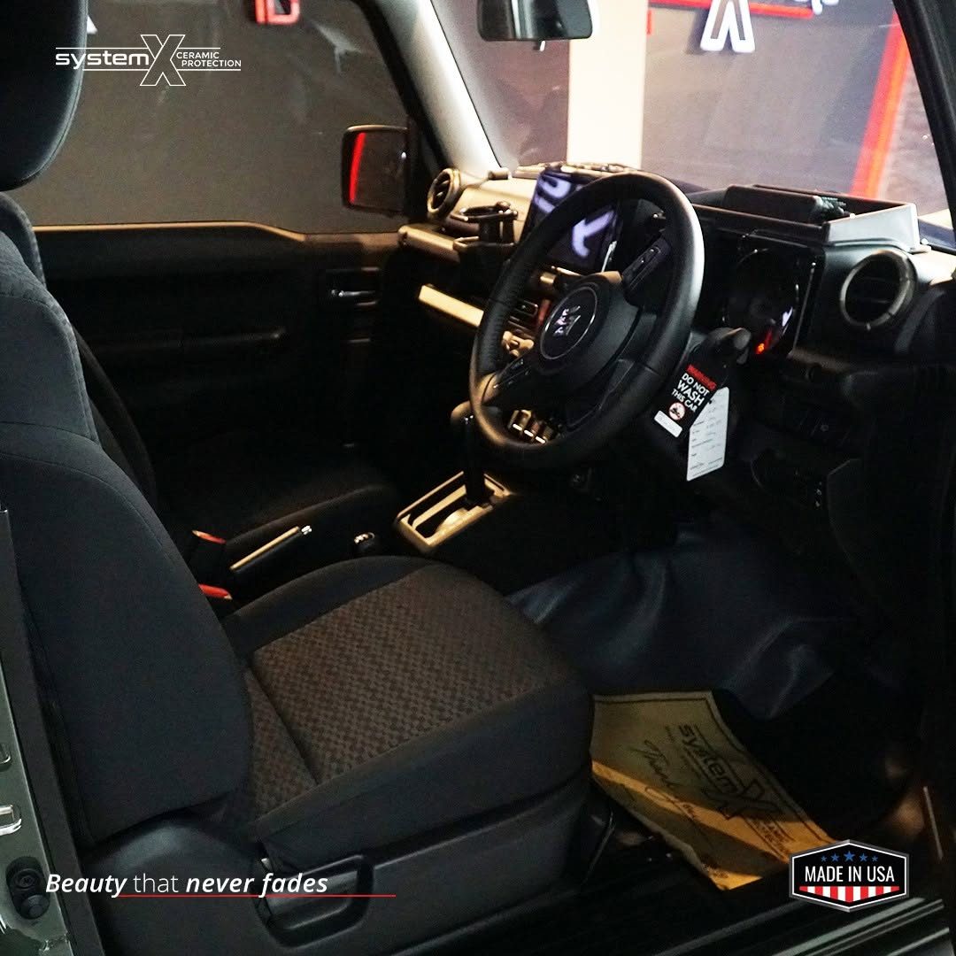 Agar warna cat dan kilau mobil tetap terjaga, penting banget untuk diberikan perawatan ekstra. N (3)