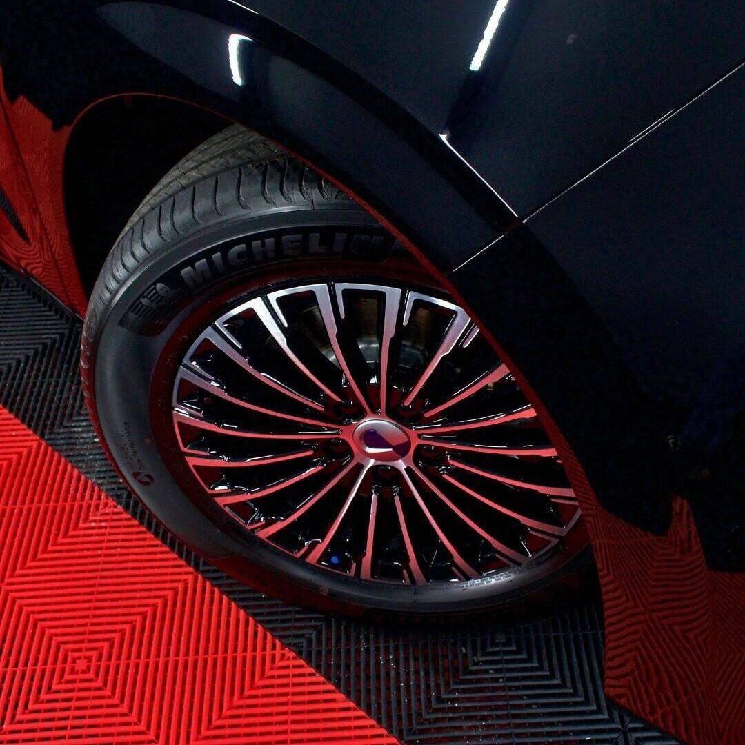 Denza D9 yang sudah terlindungi maksimal oleh System X Ceramic Protection!✅ Eksterior Coating by (4)