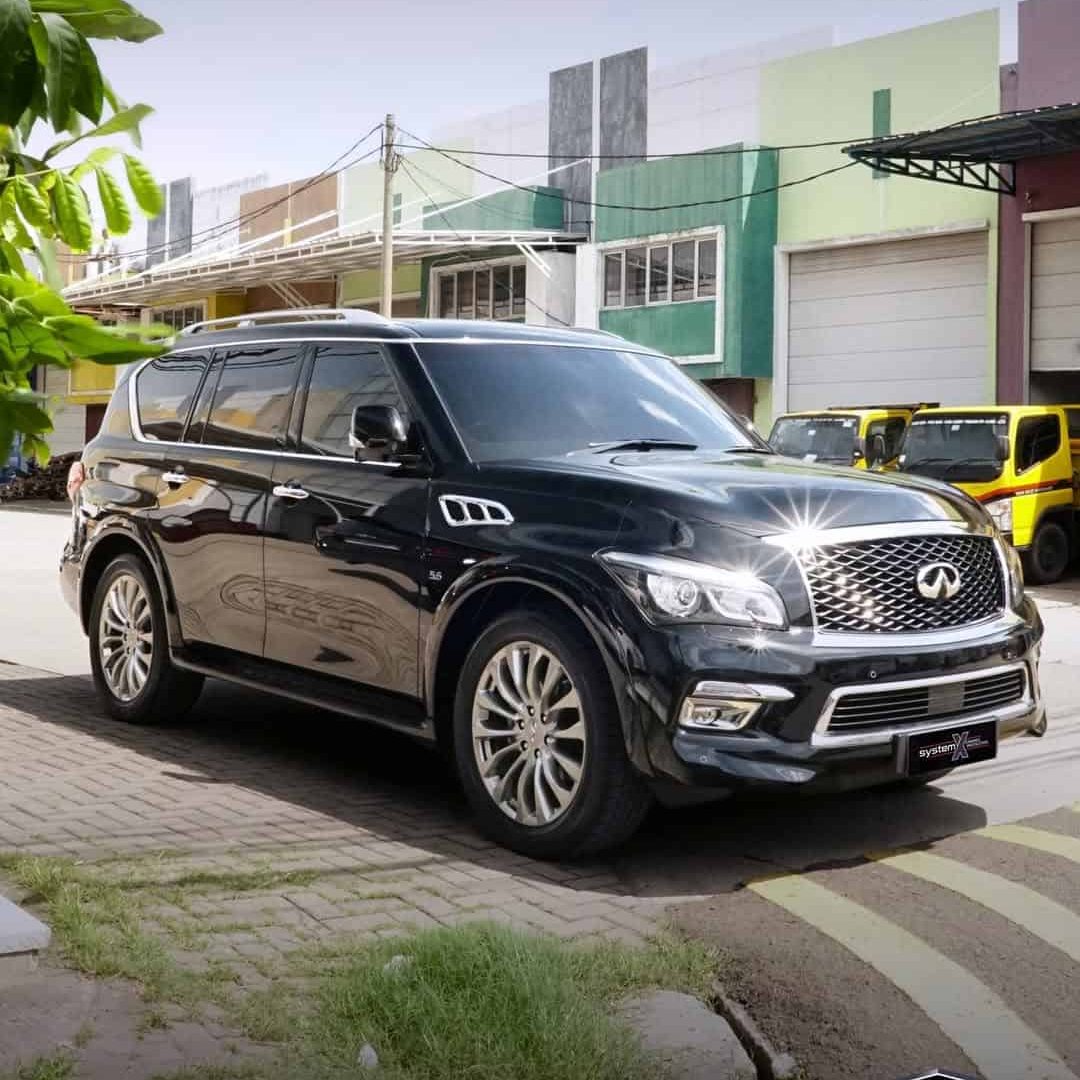 Efek glossy mobil Infinity QX80 setelah diaplikasikan Renew Ceramic Spray Coating makin terlihat