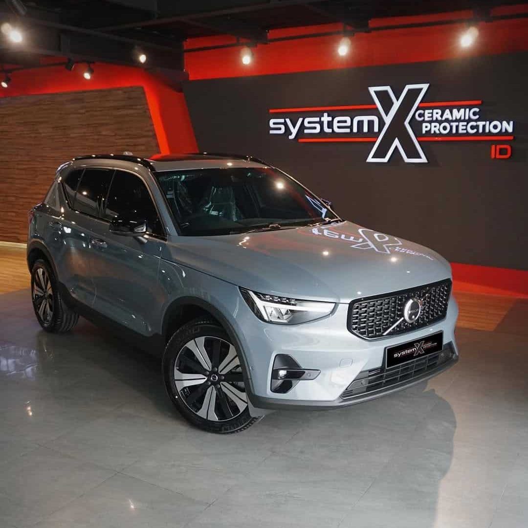 Halo sahabat System X. Kali ini showroom kita kedatangan unit Volvo XC40 Recharge untuk di prote (1)