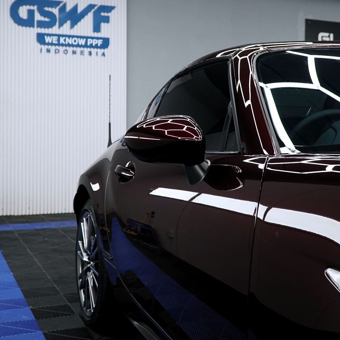 Hasil pemasangan PPF by GSWF di Mazda Miata MX-5! PPF by GSWF. melindungi permukaan mobil dengan (1)