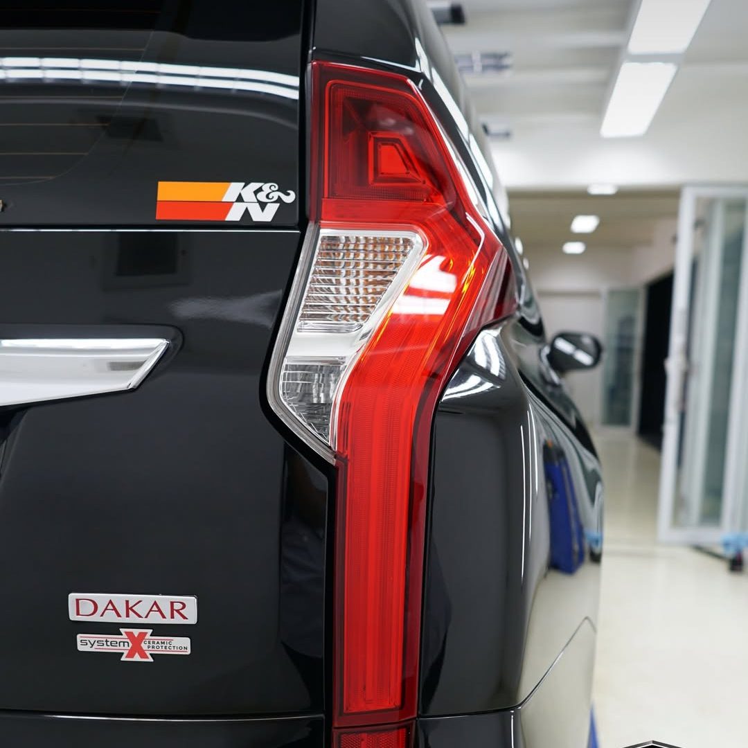 Hyper gloss and wet look Pajero Sport Dakar after maintenance by System X Indonesia.✅ 9+ Months (3)