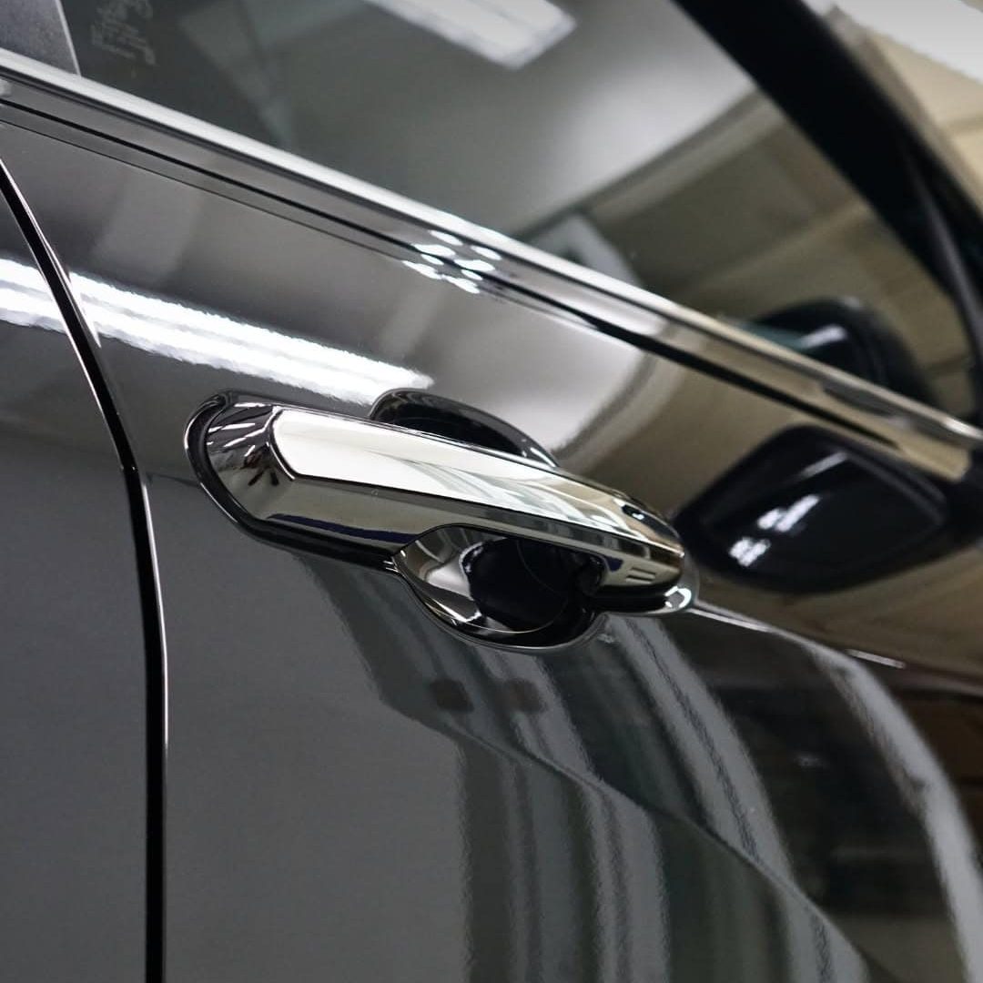 Innova zenix setelah proses pengerjaan paint correction dan coating 2 layer.Paket Pro Premium -✅ (2)