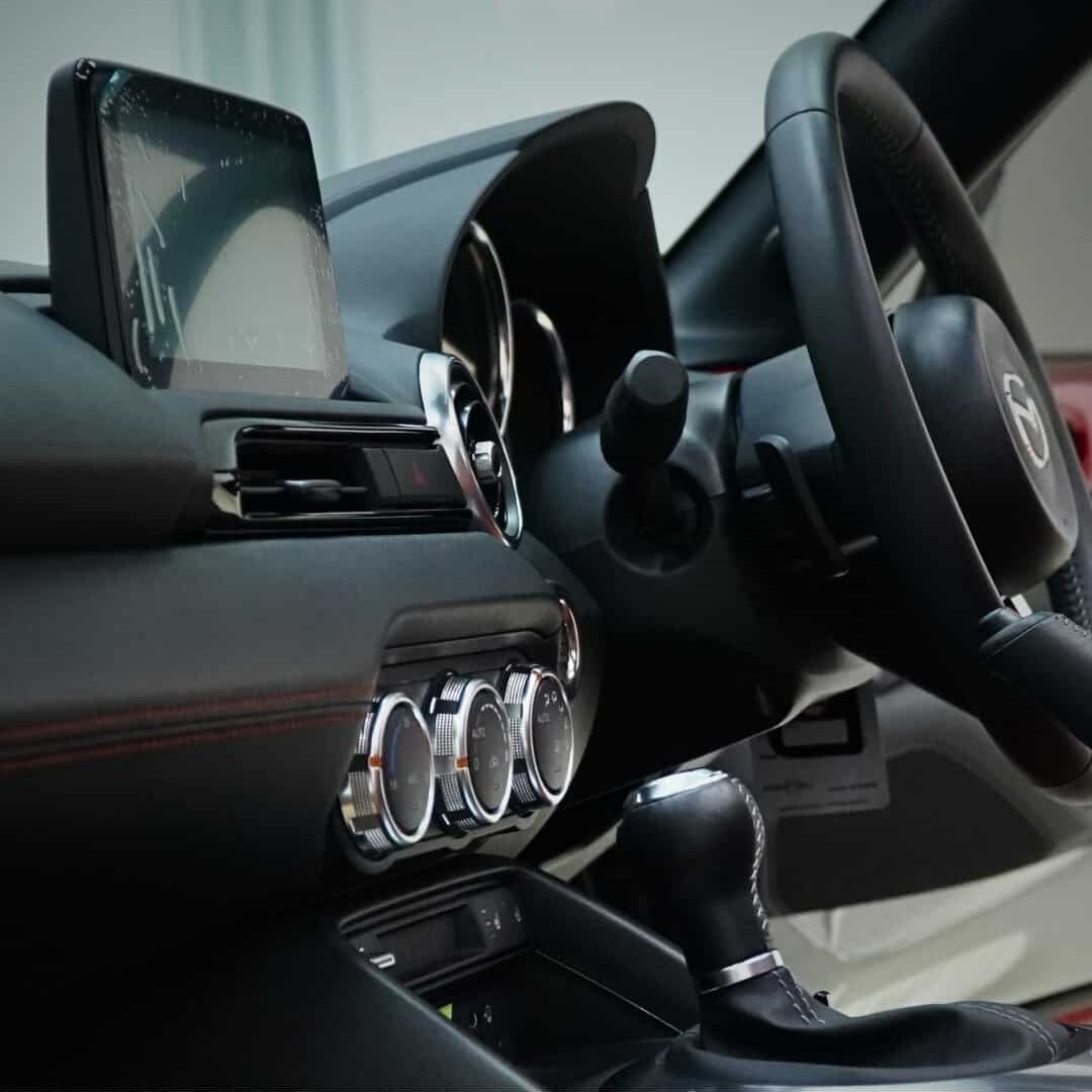 Mazda MX-5 Miata warna Soul Red Crystal Metallic ini makin menyala setelah di coating dengan Pro (3)