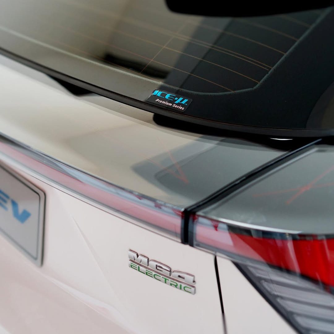 Pemasangan kaca film ICE-µ Premium Window Film sudah pasti aman untuk mobil-mobil elektrik, sepe (1)