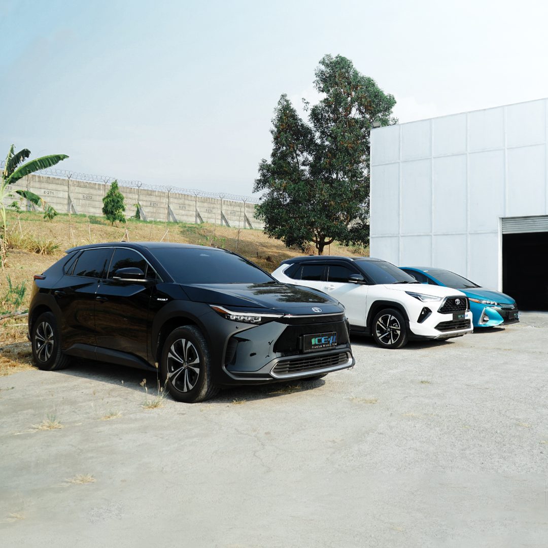 Saat berkendara disiang hari, panas matahari akan sangat terasa di dalam kabin mobil.Perlu perli (1)