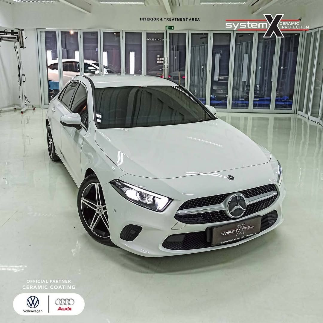 Saatnya mempercayakan perawatan mobil kamu kepada System X Ceramic Protection seperti mobil merc
