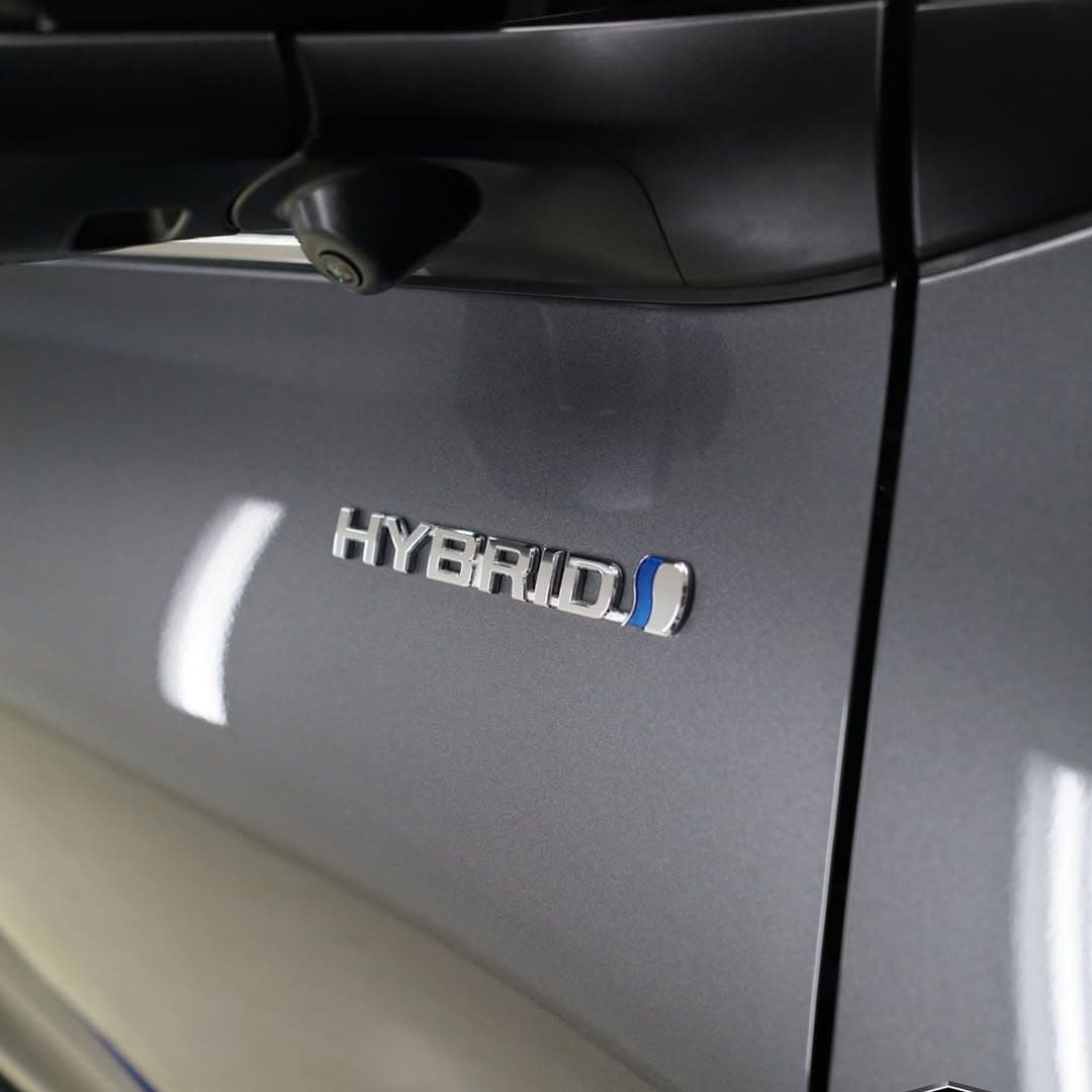 Salah satu hal yang membedakan mobil setelah di coating oleh System X adalah refleksi objek pada (1)