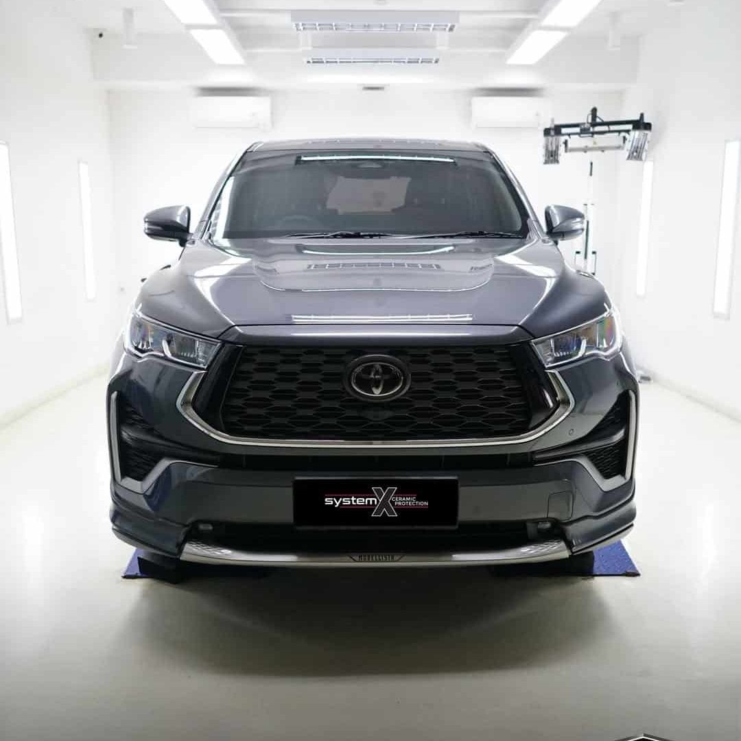 Salah satu hal yang membedakan mobil setelah di coating oleh System X adalah refleksi objek pada