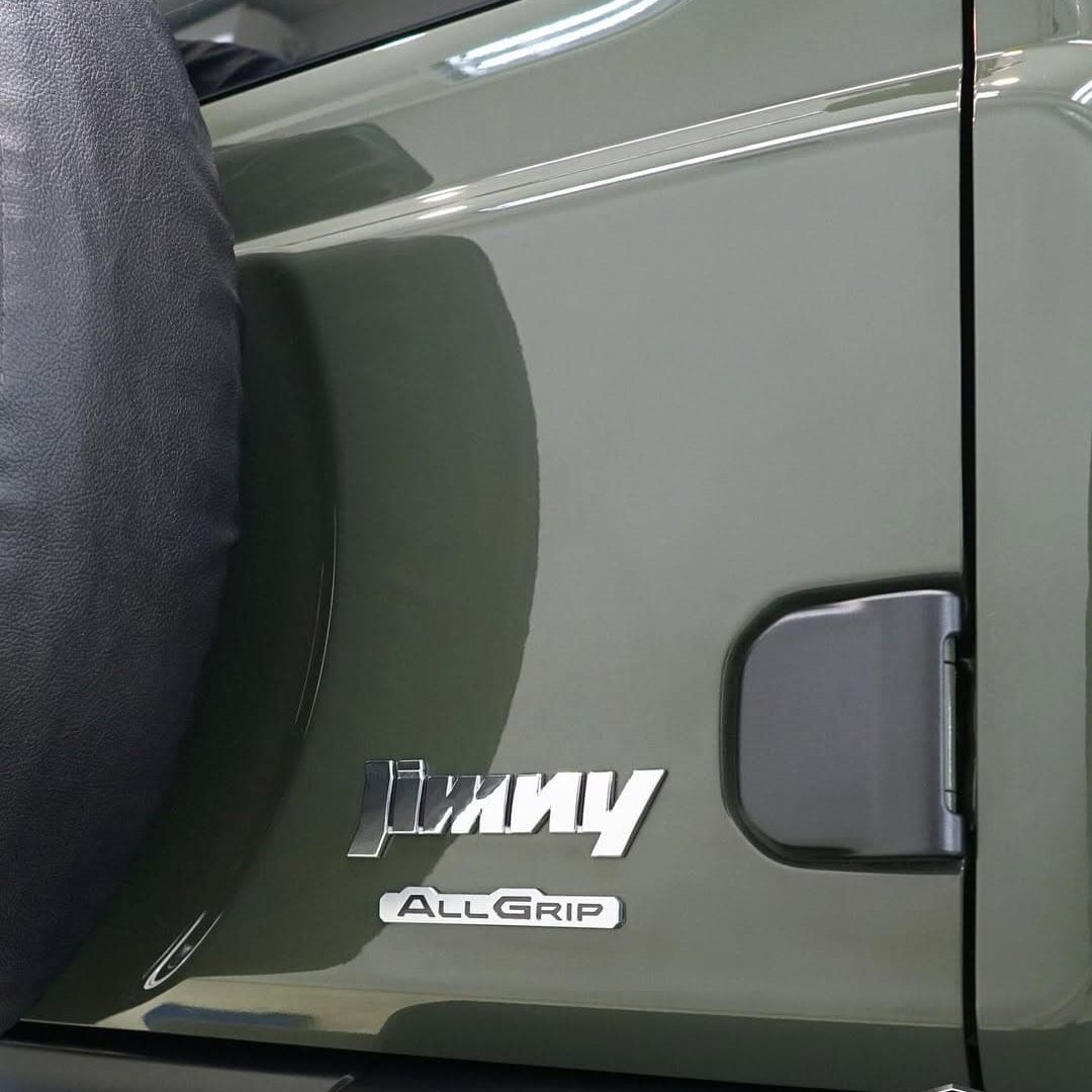 Setelah proses detailing dan poles, Suzuki Jimny ini diaplikasikan Renew Spray Ceramic Coating p (3)