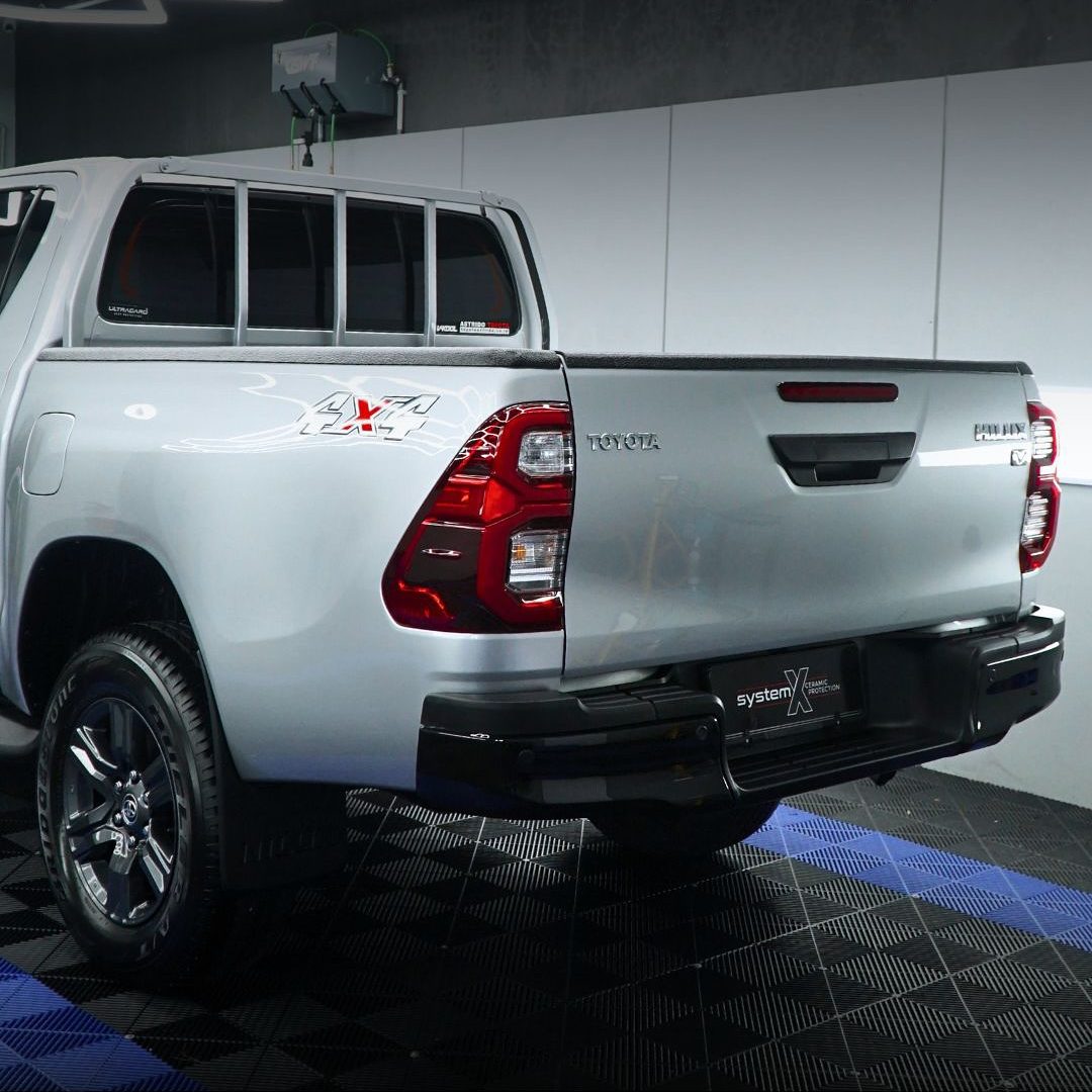 Toyota Hilux Protected by System X Ceramic Protection! 🛡️Lindungi lapisan cat mobil kesayanganm (2)