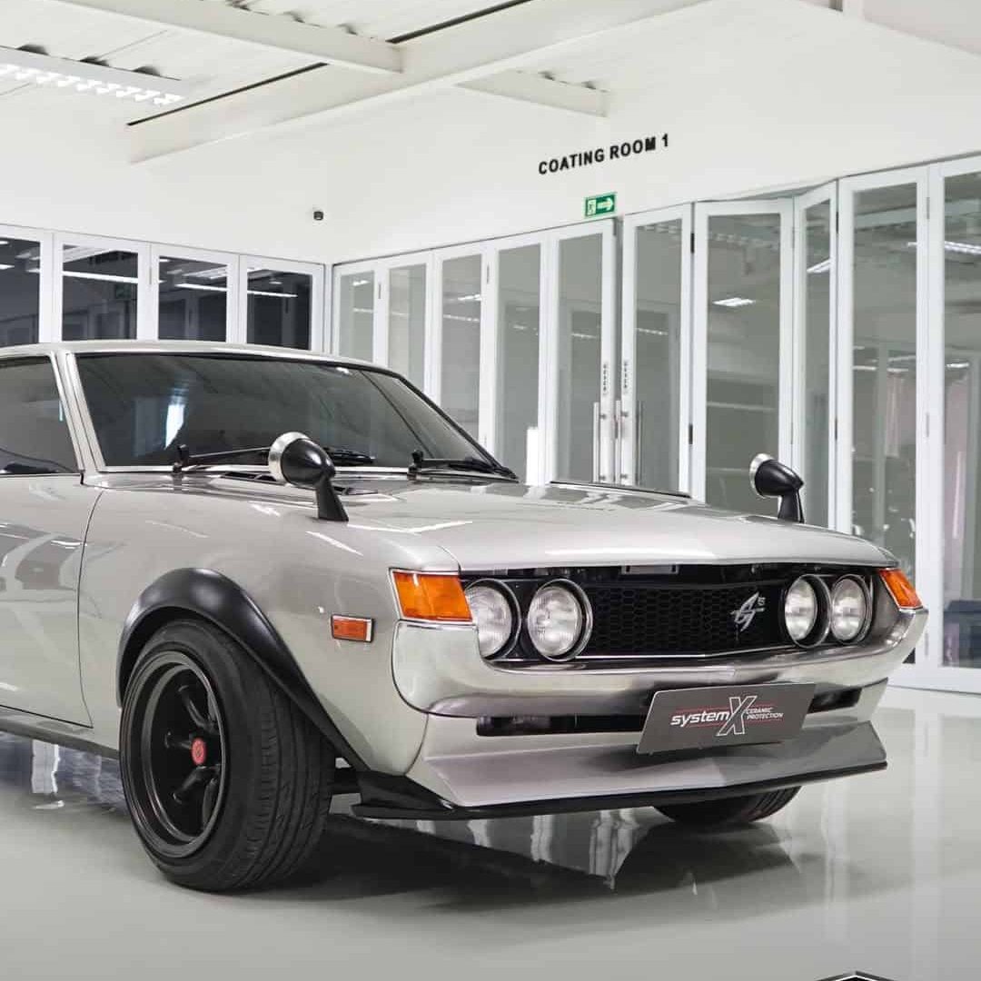 Umur boleh tua, tapi penampilan mobil classic ini tetap terjaga setelah di treatment olelh Syste