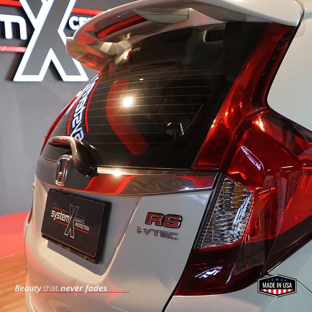 Untuk kamu yang mau mobilnya Kinclong lagi ✨ Wajib banget cobain paket RENEW SEMI COATING dari S (1)