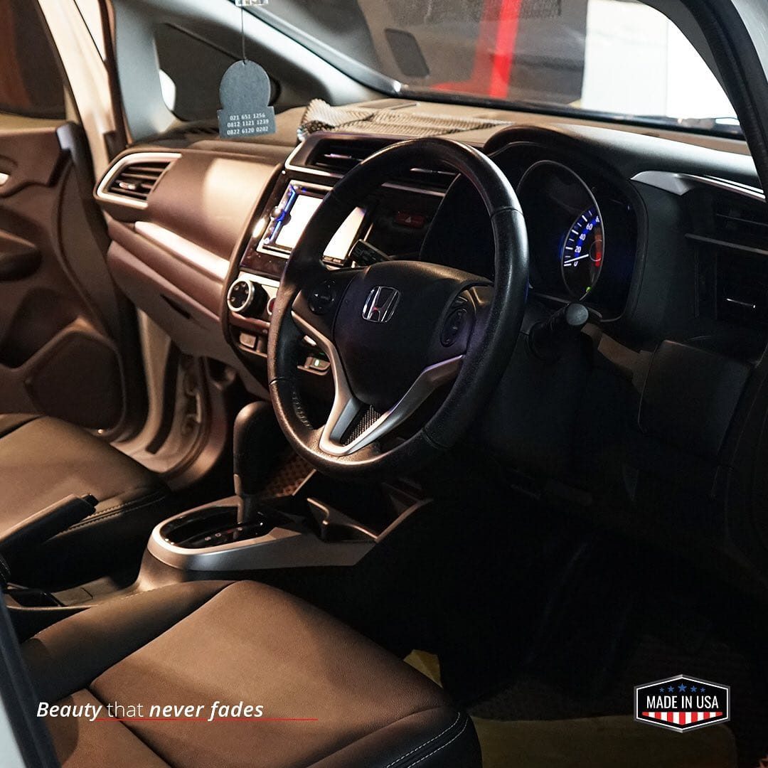 Untuk kamu yang mau mobilnya Kinclong lagi ✨ Wajib banget cobain paket RENEW SEMI COATING dari S (2)