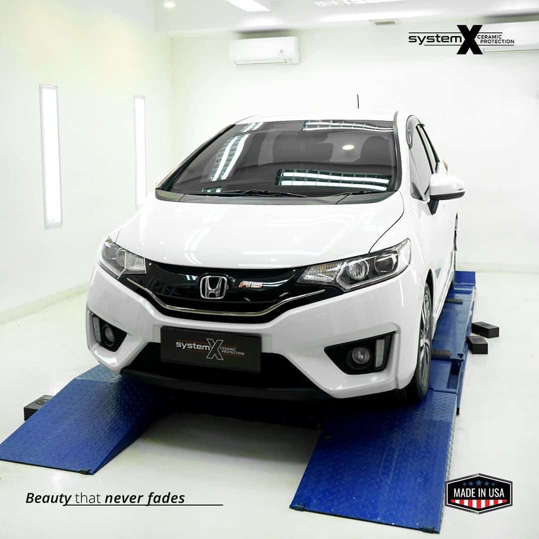 Untuk kamu yang mau mobilnya Kinclong lagi ✨ Wajib banget cobain paket RENEW SEMI COATING dari S (4)