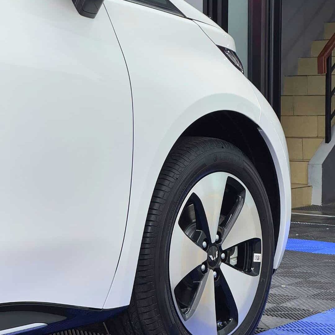 Wuling cloud ev tampil kinclong setelah terlindung oleh Coating by SystemX!System X Ceramic Prot (2)